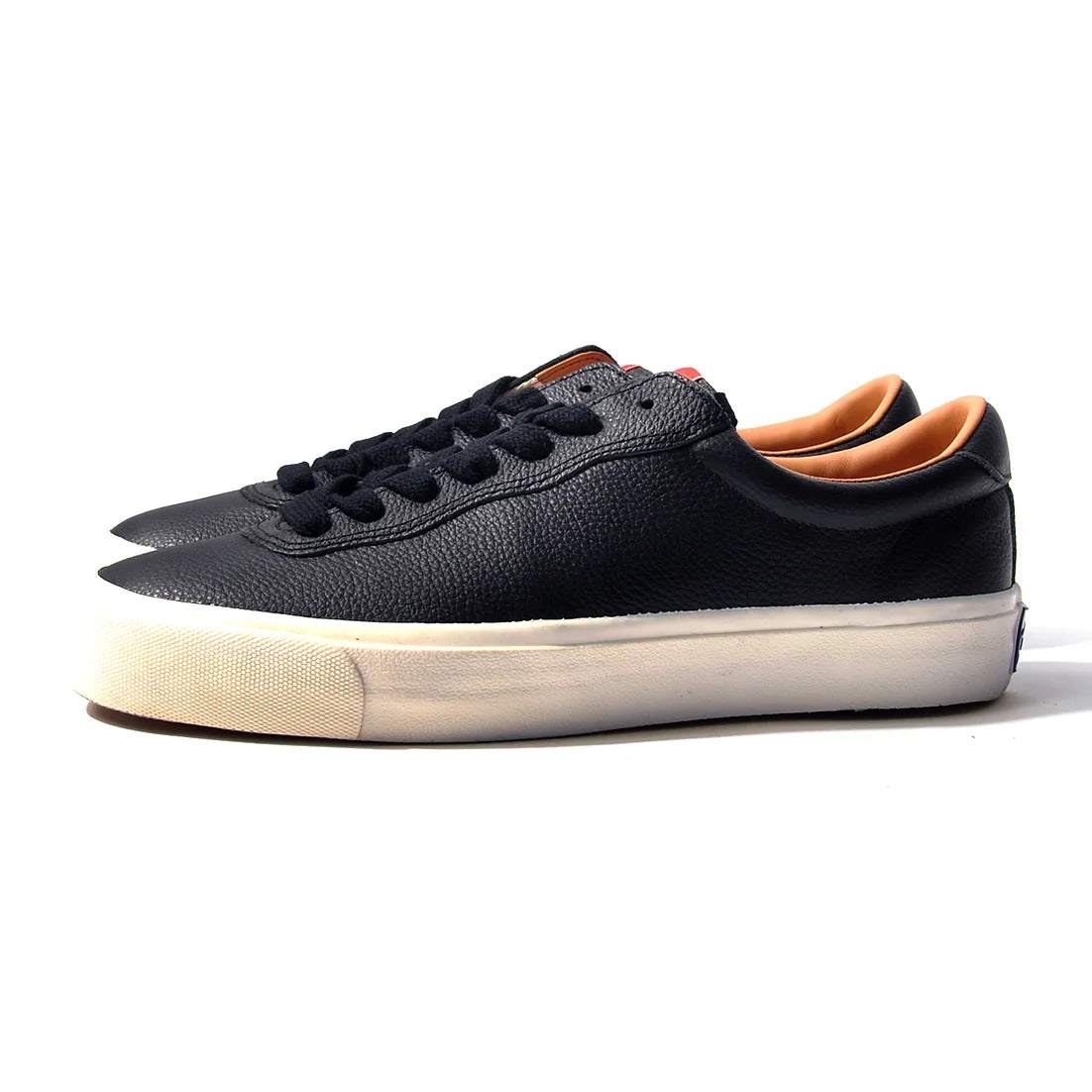 Last Resort AB: VM001 Leather Lo (Black/White)