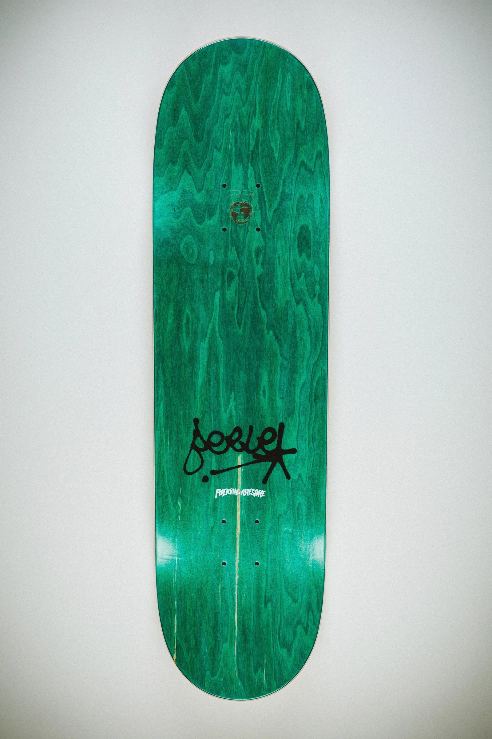 FA World Entertainment 8.5" Elijah Berle 'Elijah Berle Class Photo Painted By Sickid' Deck