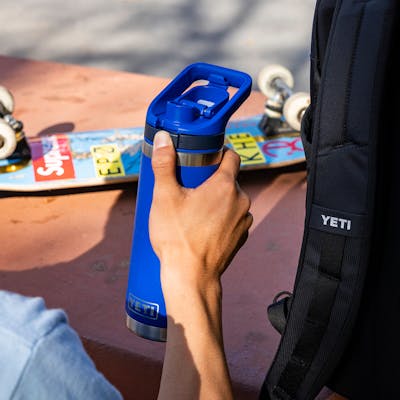 YETI 'Rambler 18 OZ' Water Bottle with Color-Matched Flip Chug Cap (Pace Purple)
