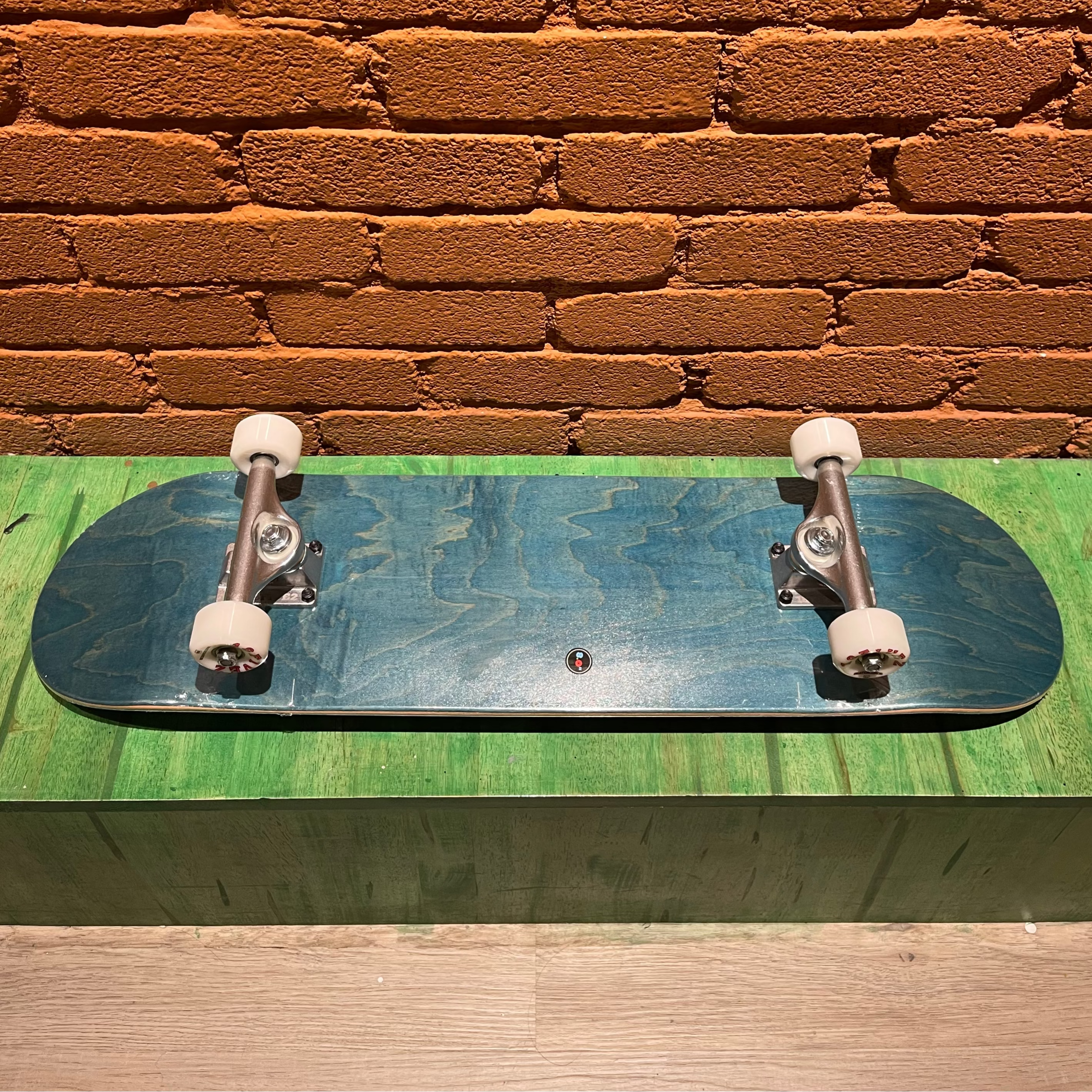 18FIVE2 Complete Skateboard