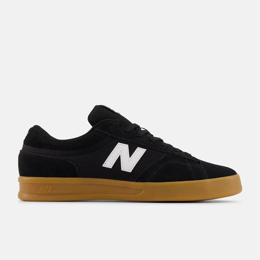 NB NUMERIC 430 (Black & White)
